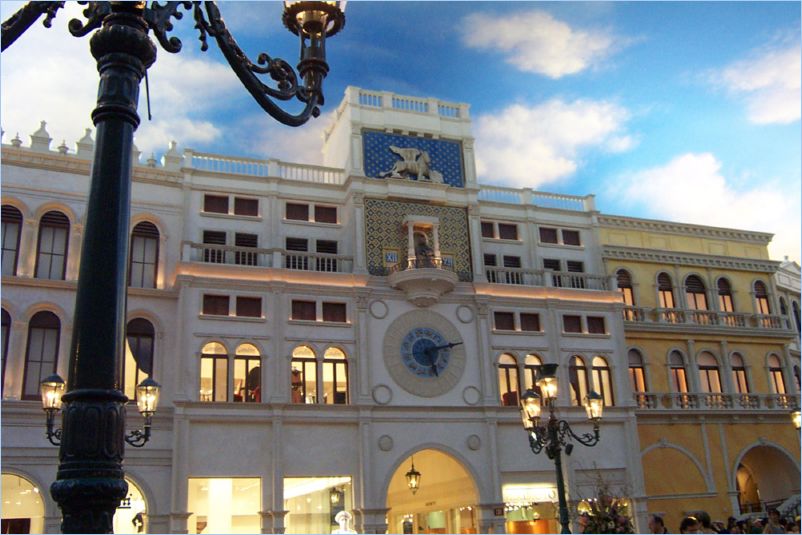 Venetian Inside