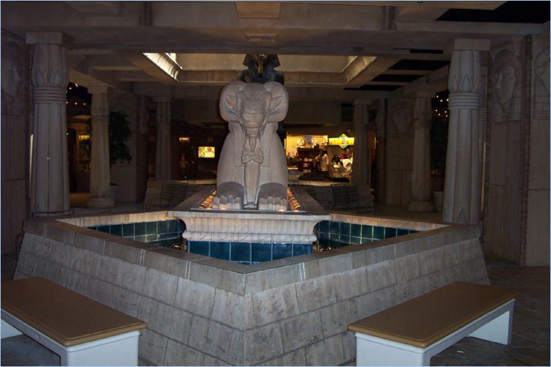 Luxor Inside