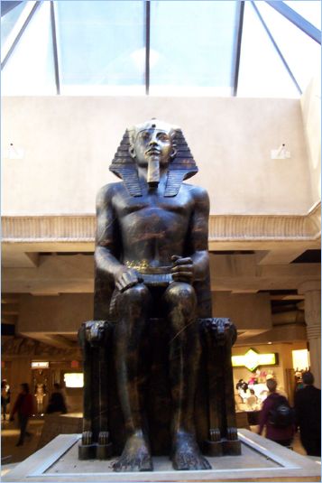 Luxor Inside
