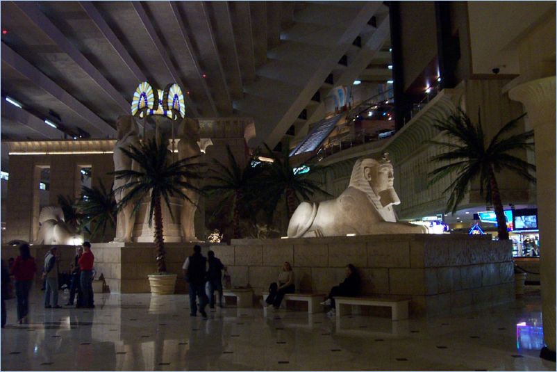 Luxor Inside