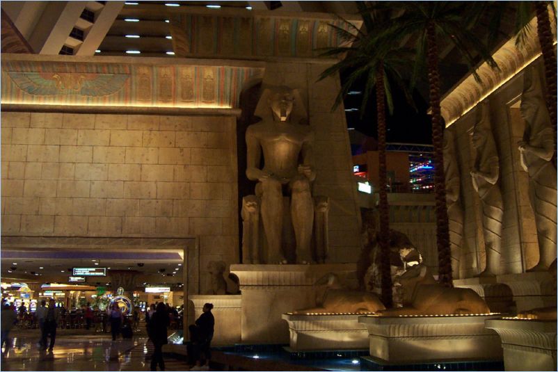Luxor Inside