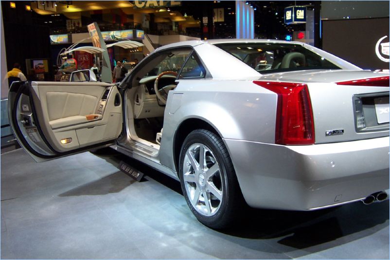 2004 Cadillac XLR
